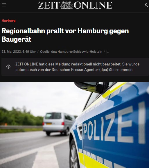 Harburg: Regionalbahn prallt vor Hamburg gegen Baugerät